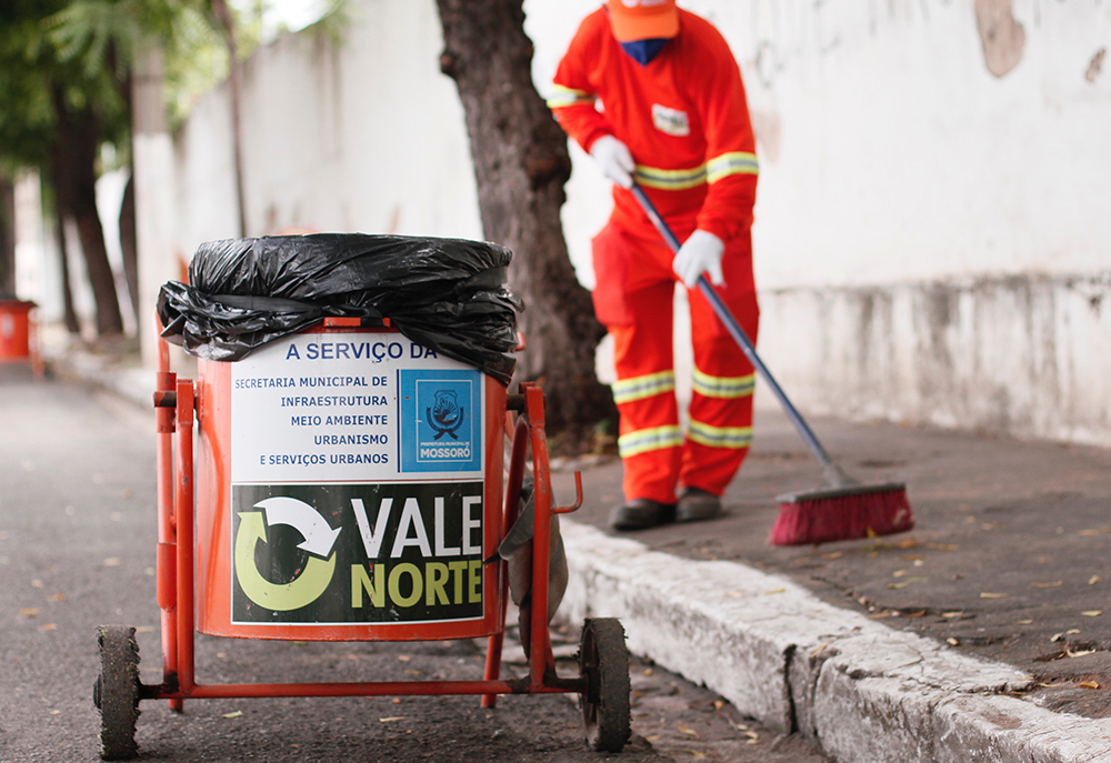 Empresa Entra Na Justi A Para Cobrar Reajuste E Coleta De Lixo Pode Ser