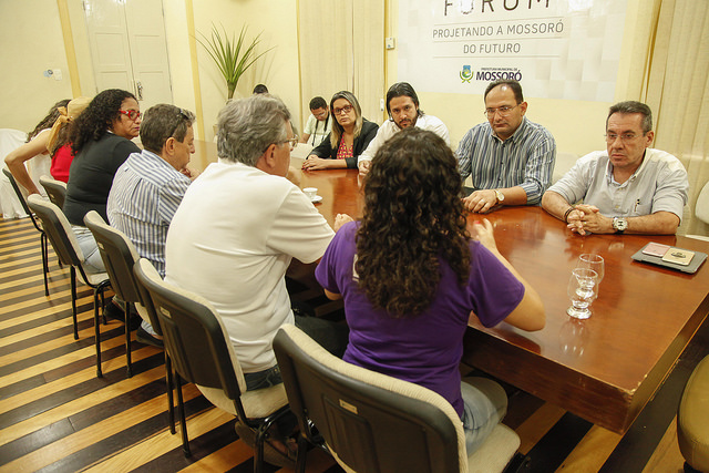 servidores-sao-recebidos
