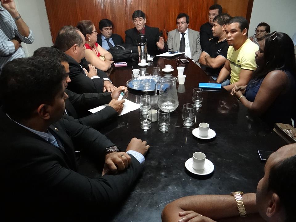 reuniao-medicos-foto-walmir-alves