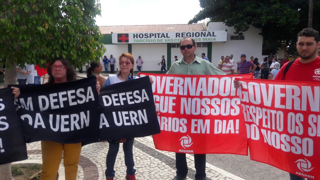 Protesto contra Robinson