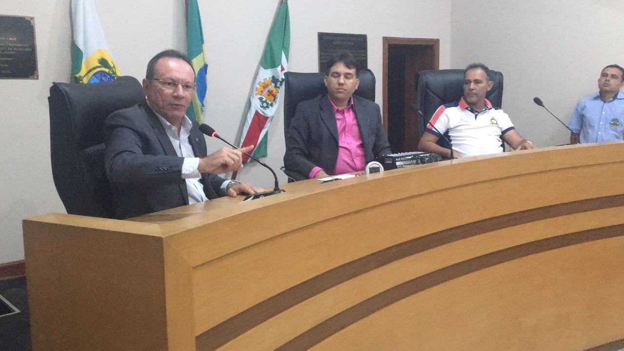 Raniere em Santa Cruz (1)